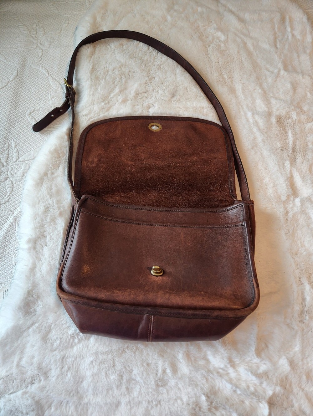 Coach Brown Leather Vintage Turnlock Crossbody Bag - Picture 13 of 13
